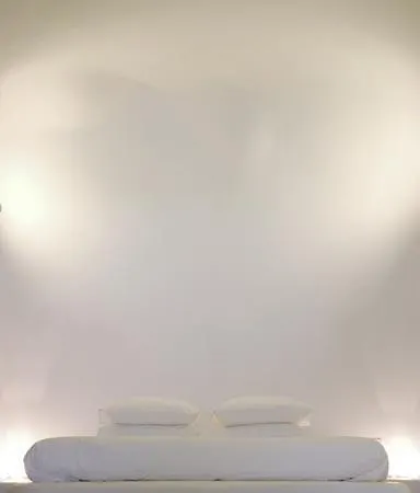 莉迪亚洞穴屋酒店 *