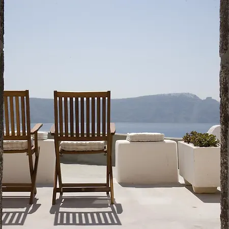 Lydia Cavehouse Villa